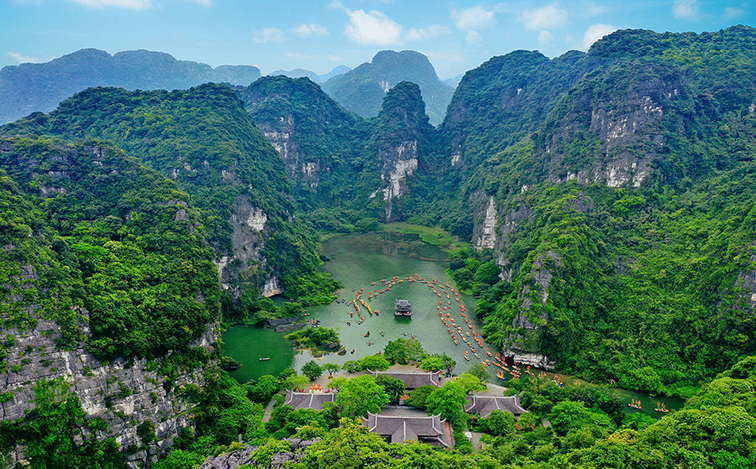 Ninh Binh Day Trip From Hanoi – Hoa Lu Tam Coc Tour