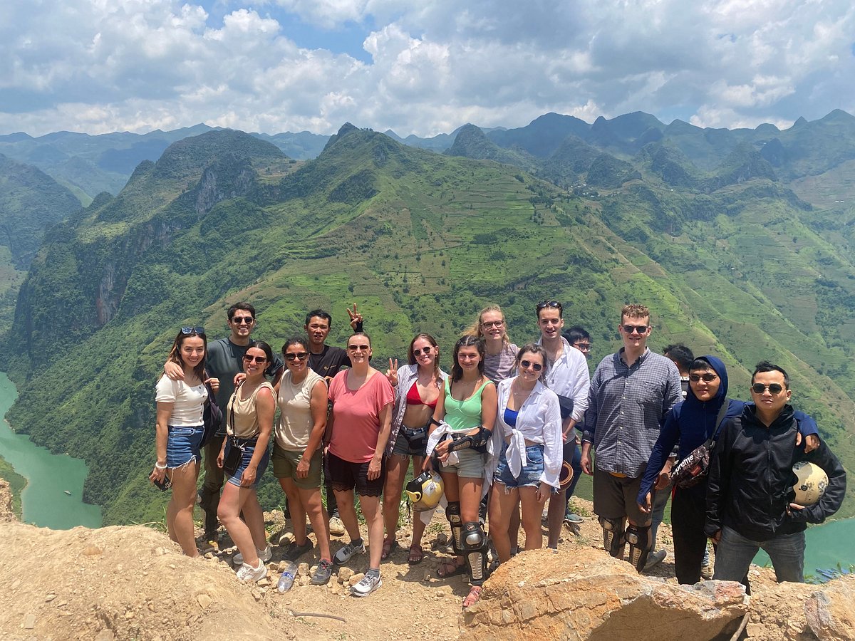 Ha Giang Army Jeep Tour 2 Days 1 Night