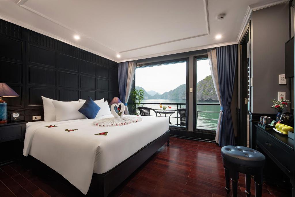 Halong Bay 2 Days 1 Night on Rosy Cruise – Luxury Cruise Tour