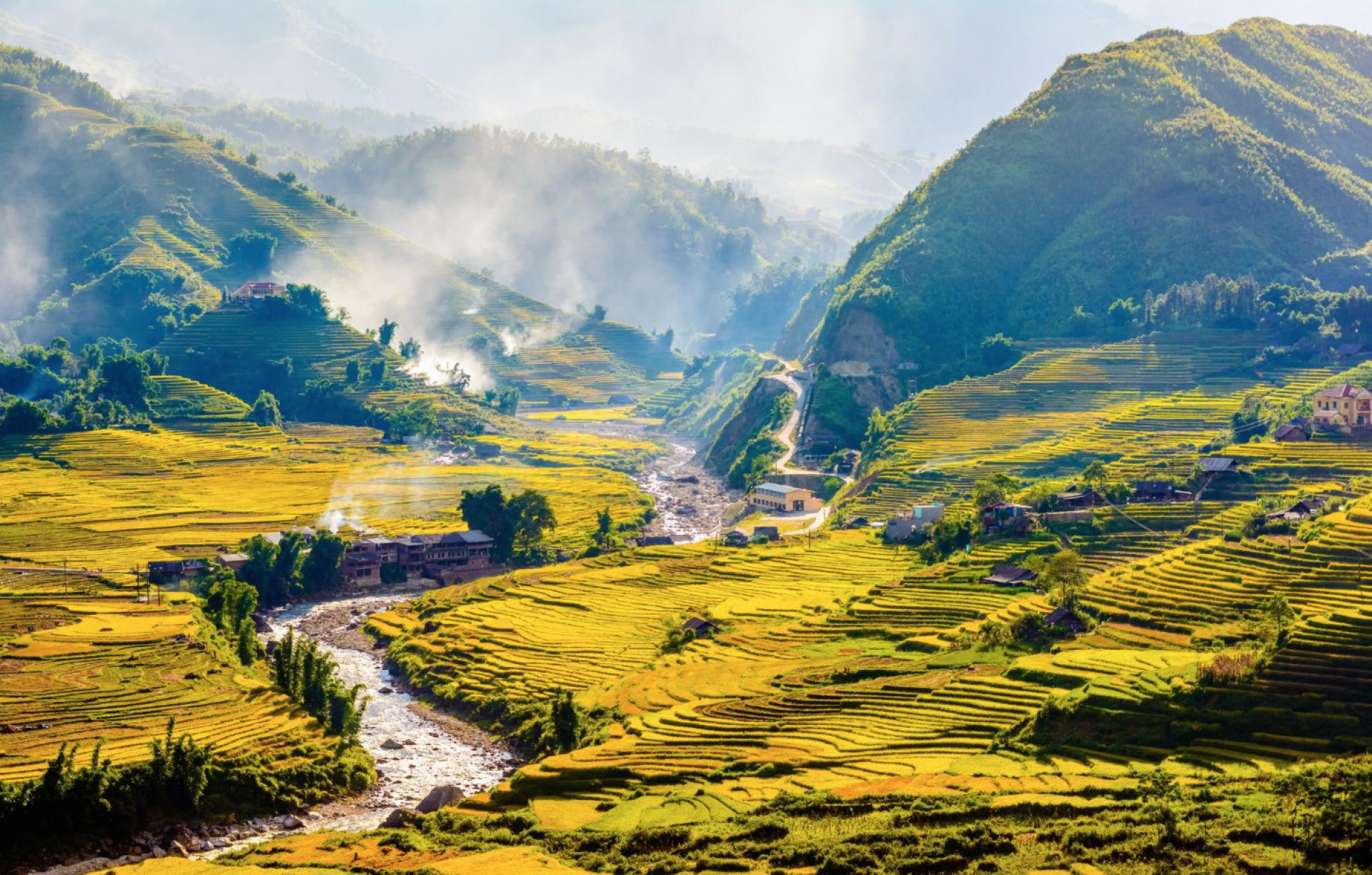 Vietnam 6 Days 5 Nights Tour – Hanoi, Sapa Trekking, Fansipan & Ha Long Bay Cruise