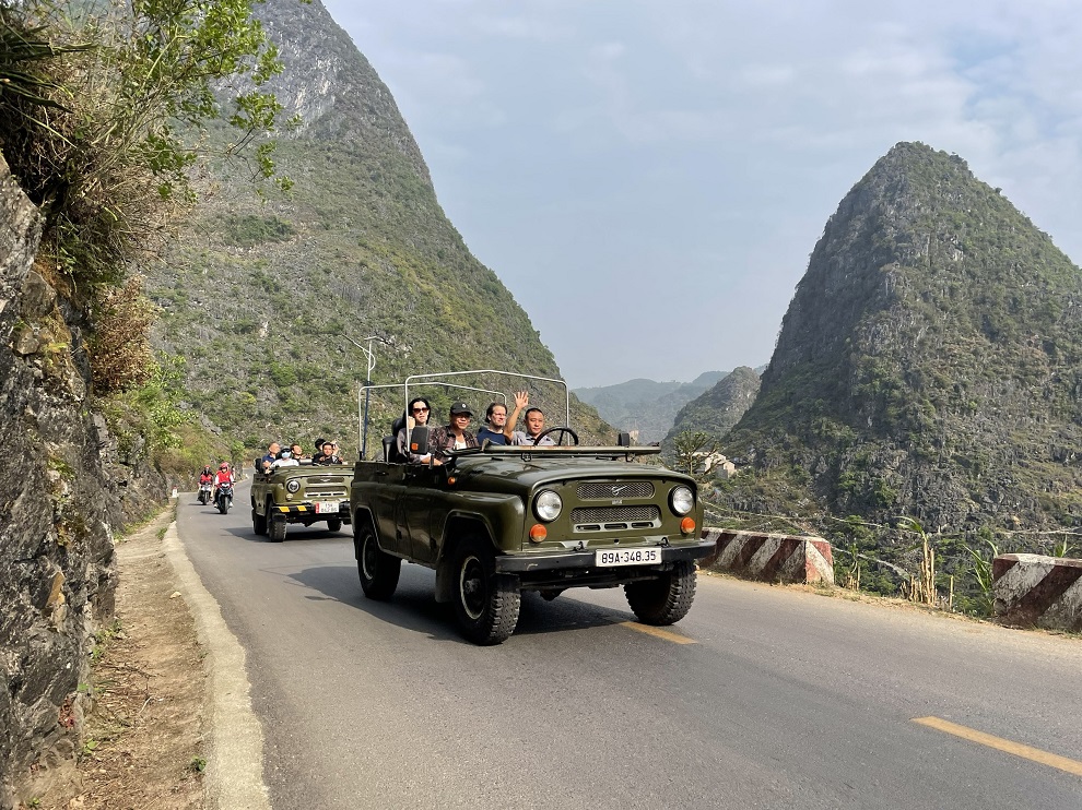 Ha Giang Loop Army Jeep Tour 2 Days 1 Night from Hanoi