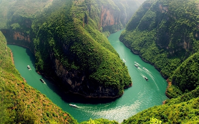 Ha Giang Loop Tour by Car 4 Days 3 Nights from Hanoi
