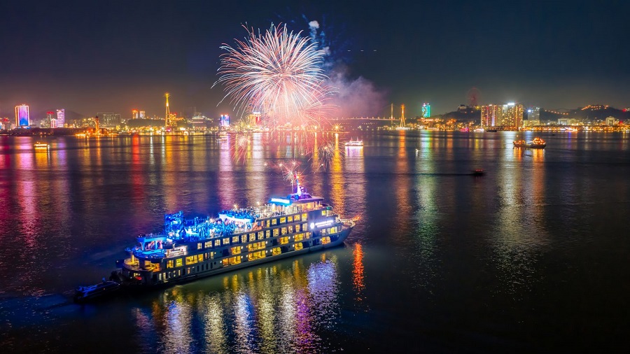Ambassador 6-Star Cruise Ha Long Bay – Luxury Experience