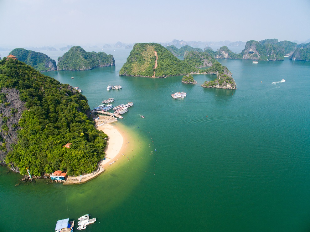Dolphin Cruise Ha Long Bay: Sung Sot Cave & Titop Island Tour