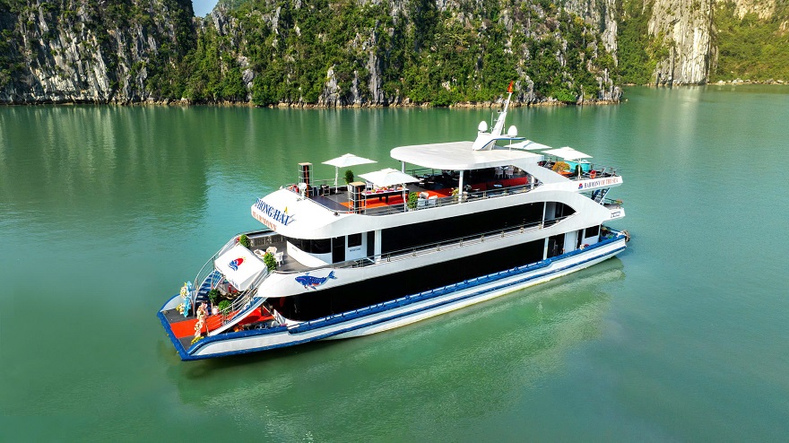 Harmony Cruise Halong Bay 1 Day Tour from Hanoi