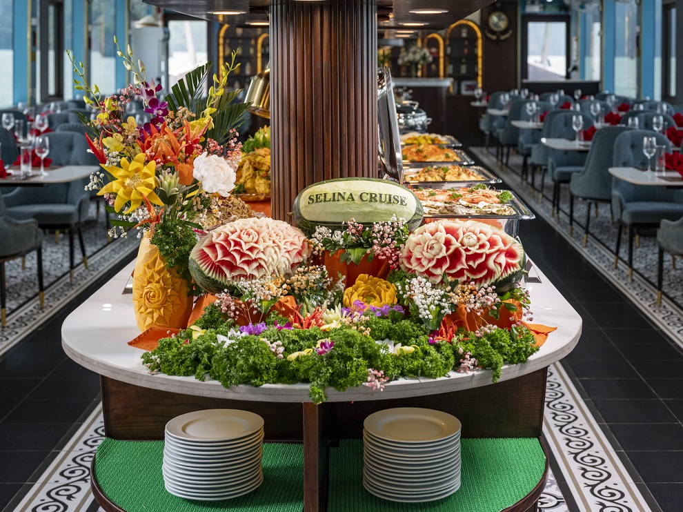 Selina Cruise Halong Bay Day Tour
