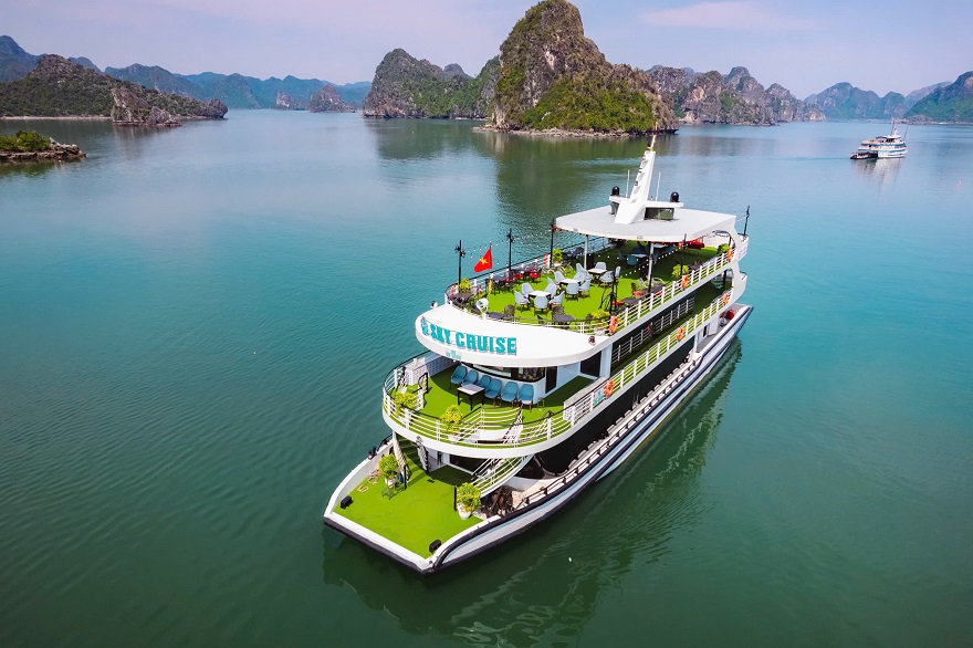 Sky Cruise Halong Bay Luxury Day Tour from Hanoi | Best 1 Day Cruise
