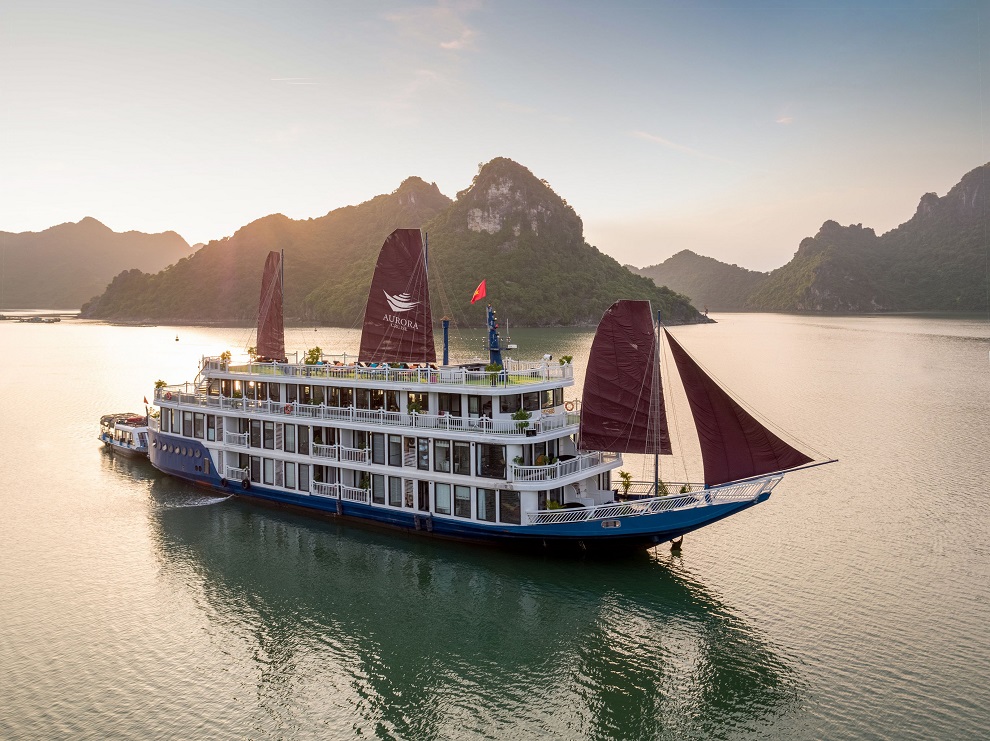 Luxury Lan Ha Bay Cruise 3 Days 2 Nights | Aurora Cruise Ha Long