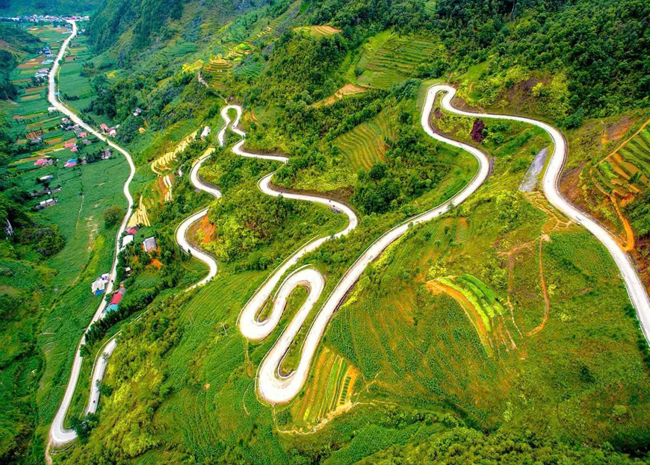 Ha Giang Loop Car Tour 3 Days 3 Nights from Hanoi Old Quarter