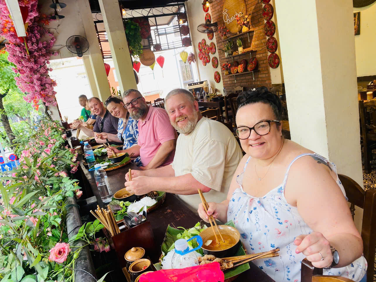 Hanoi Vintage Jeep Food Tour for Food Lovers & Street Food Fans