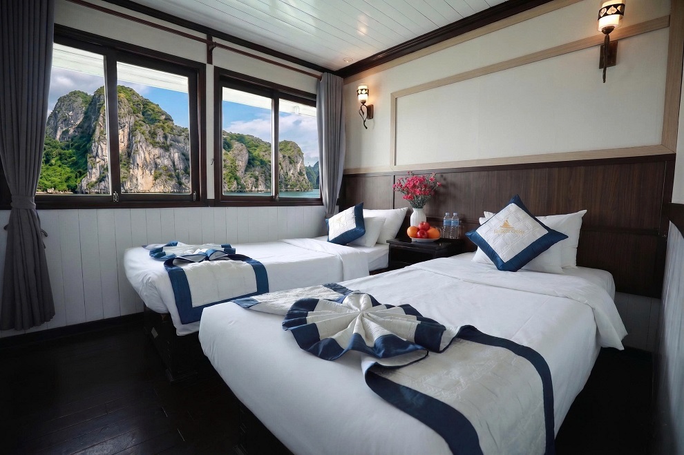 Lan Ha Bay Cruise 2 Days 1 Night | Sunlight Cruise Tour