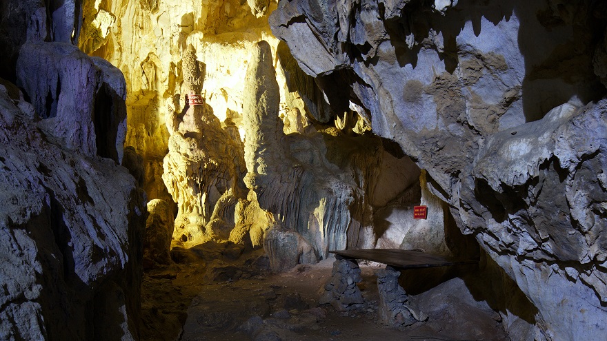 Cao Bang Ban Gioc Waterfall Tour 3 Days 2 Nights from Hanoi