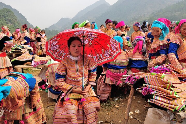 Sapa to Bac Ha Market 1 Day Tour
