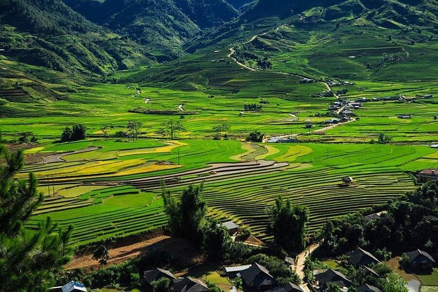 Sapa Trekking Tour 3 Days 2 Nights by Bus from Hanoi
