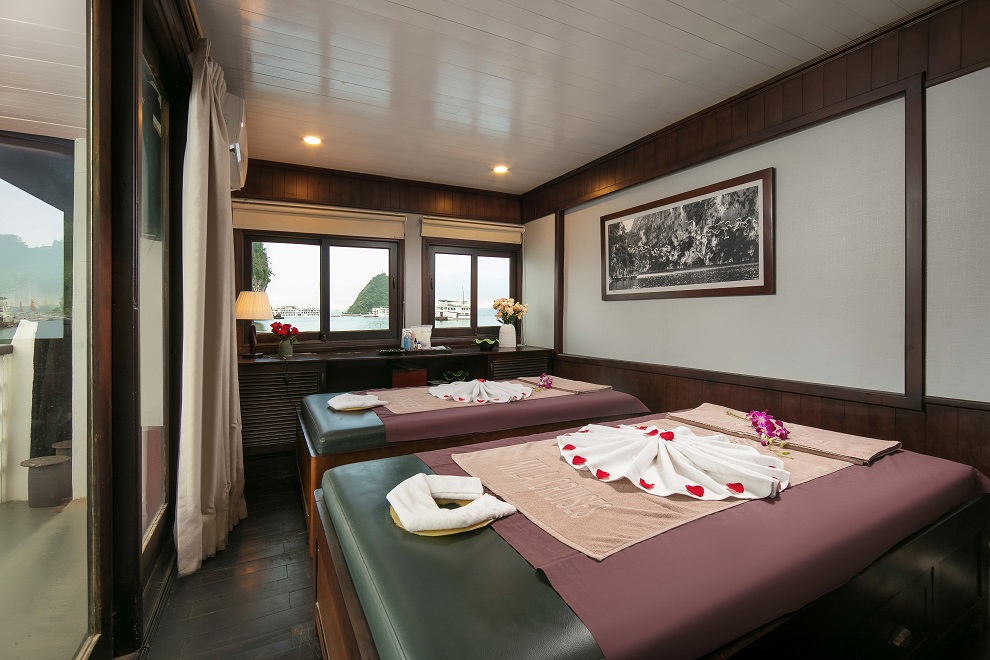 Phoenix Cruise Ha Long Bay 3 Days 2 Nights