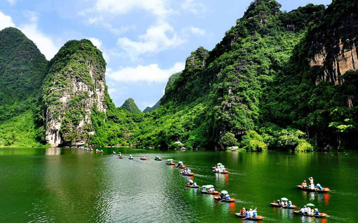 Hanoi – Ninh Binh 2 Days 1 Night Premium Tour