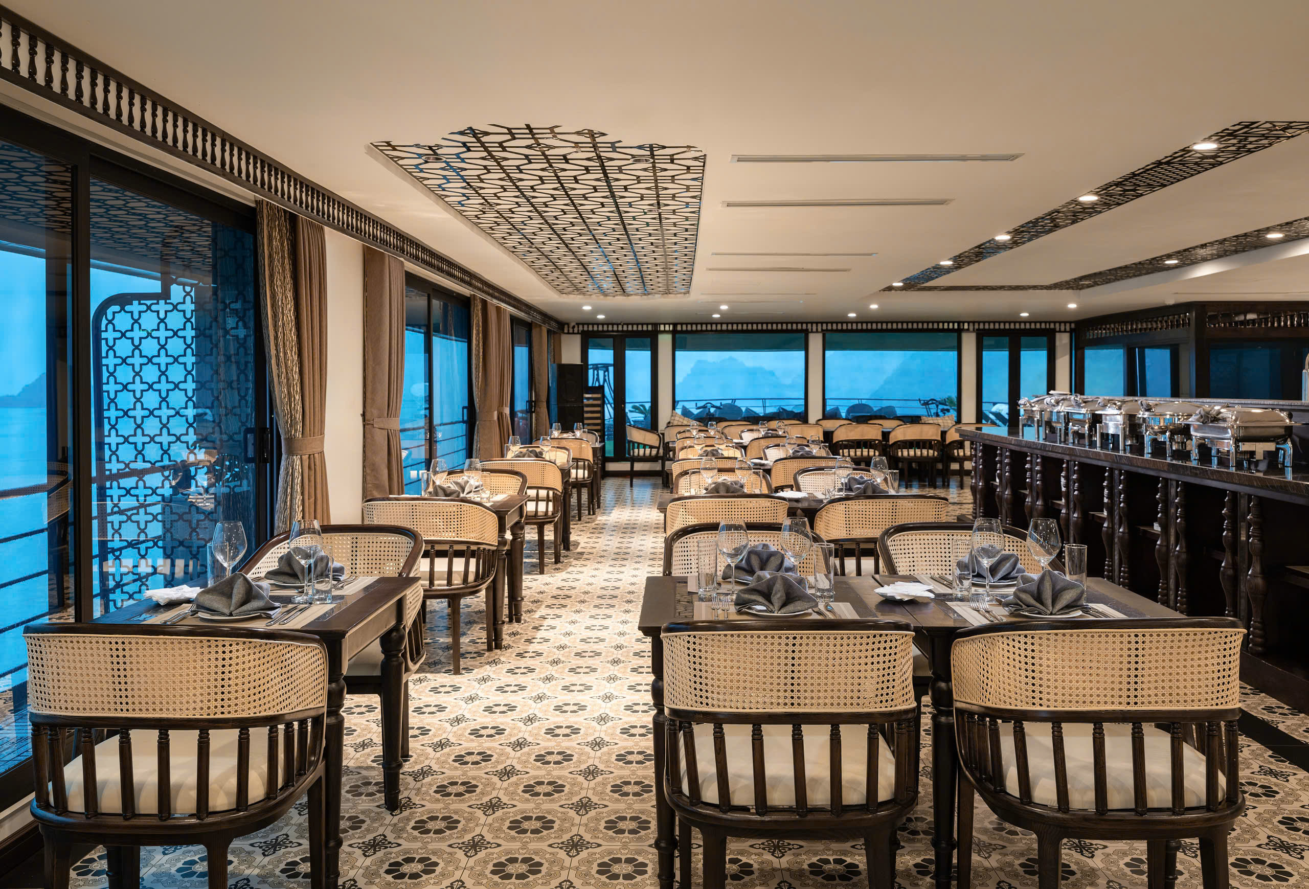 Ha Long Venus Cruise 2 Days 1 Night